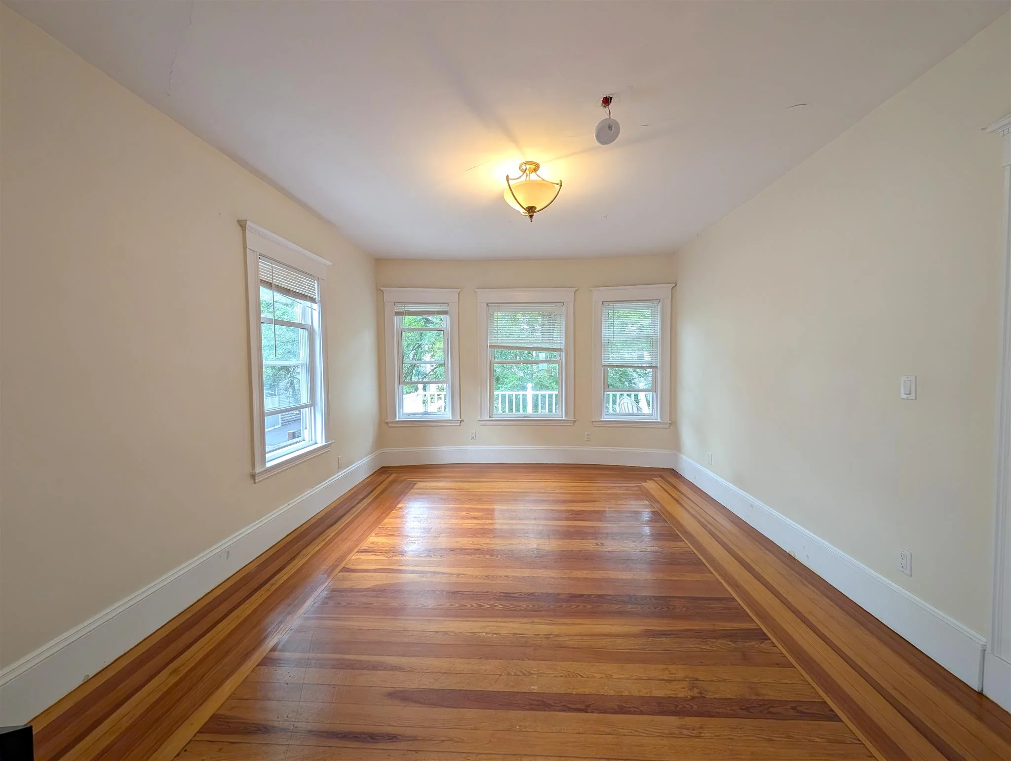 4.5 bed, 2 bath apartment for rent at 41 Ossipee Rd Unit 2, Davis Square — photo 6 of 24
