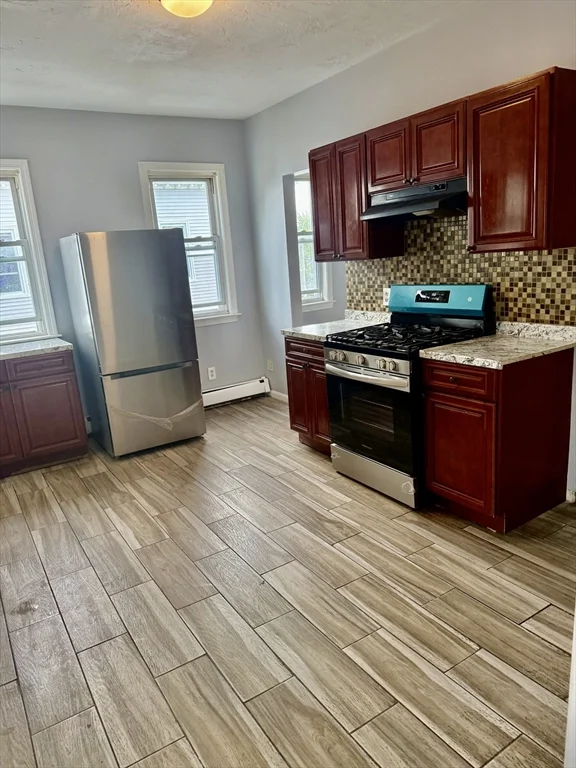 4 bed, 1 bath apartment for rent at 41 Park St Unit 3, Lynn — photo 25 of 27