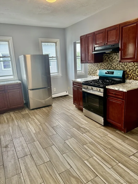 4 bed, 1 bath apartment for rent at 41 Park St Unit 3, Lynn — photo 24 of 27