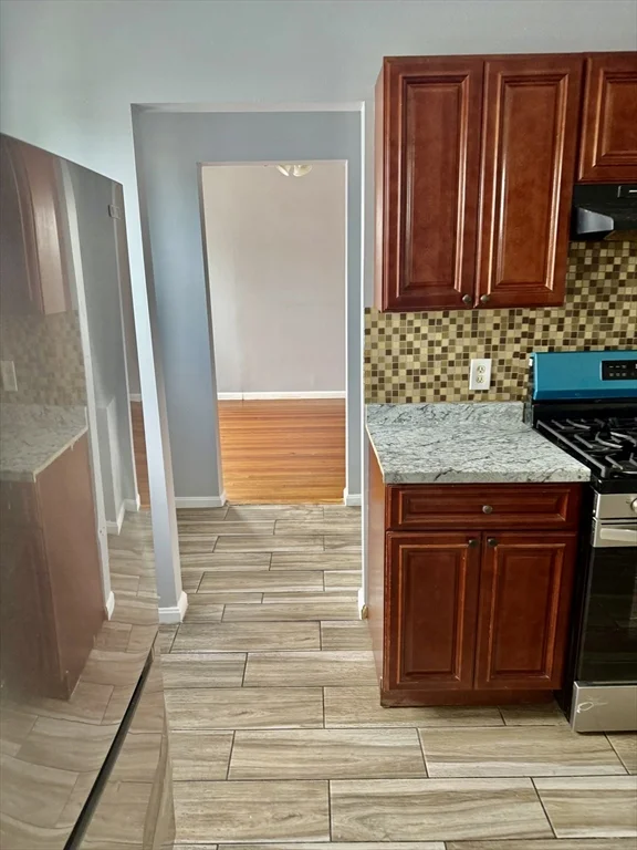4 bed, 1 bath apartment for rent at 41 Park St Unit 3, Lynn — photo 21 of 27