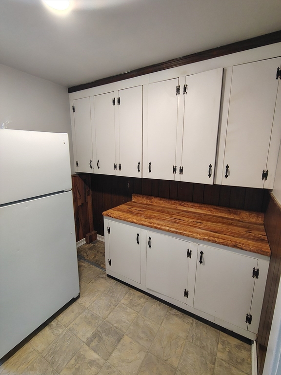 3 bed, 1 bath apartment for rent at 41 Park St Unit 3, Webster — photo 5 of 10