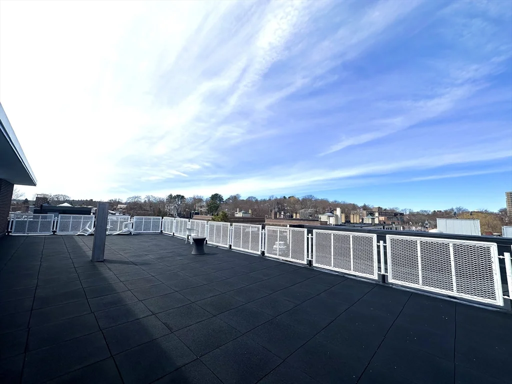 2 bed, 2 bath apartment for rent at 41 Park St Unit 406, Boston — photo 14 of 15