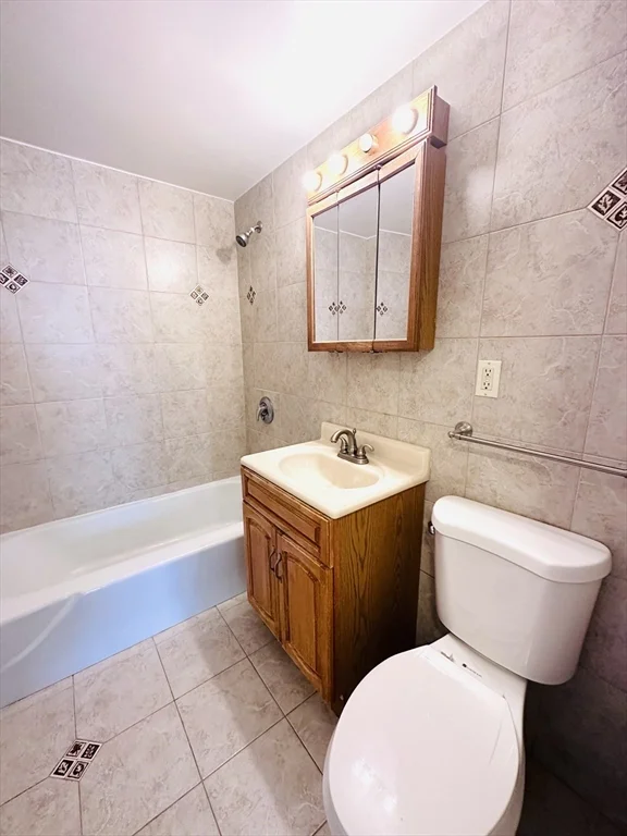 2 bed, 2 bath apartment for rent at 41 Park St Unit 406, Boston — photo 9 of 15