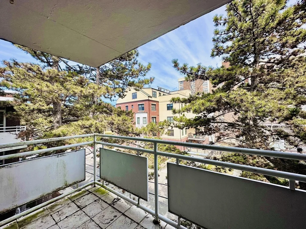 2 bed, 2 bath apartment for rent at 41 Park St Unit 406, Boston — photo 2 of 15