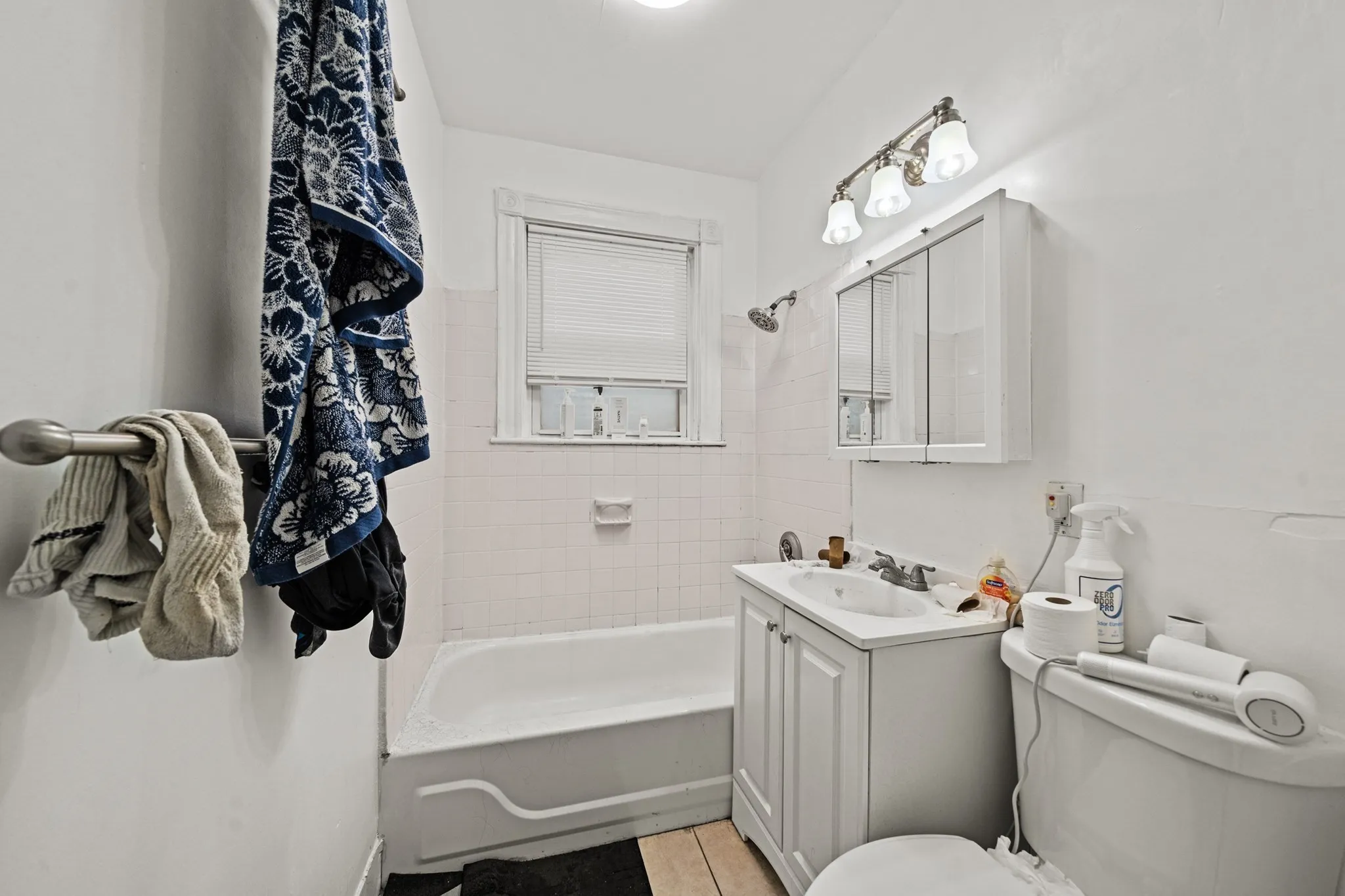 4 bed, 2 bath apartment for rent at 41 Parker Hill Ave Unit 1, Mission Hill — photo 11 of 15