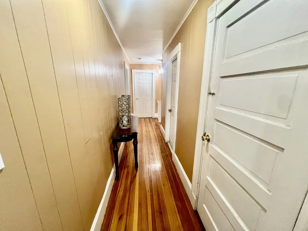 3 bed, 1 bath apartment for rent at 41 Pearl St Unit 2, Everett — photo 19 of 26