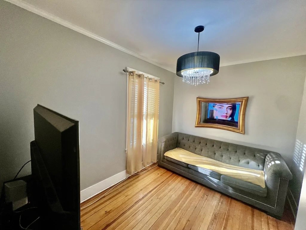 3 bed, 1 bath apartment for rent at 41 Pearl St Unit 2, Everett — photo 11 of 26