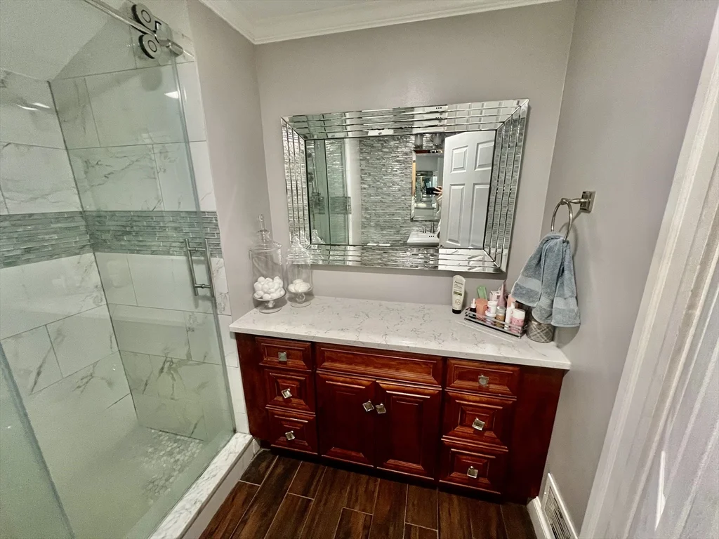 3 bed, 1 bath apartment for rent at 41 Pearl St Unit 2, Everett — photo 18 of 26