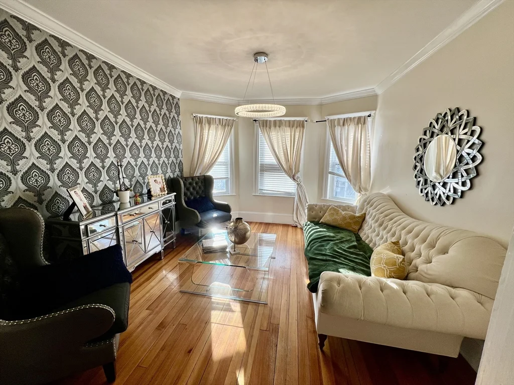 3 bed, 1 bath apartment for rent at 41 Pearl St Unit 2, Everett — photo 6 of 26