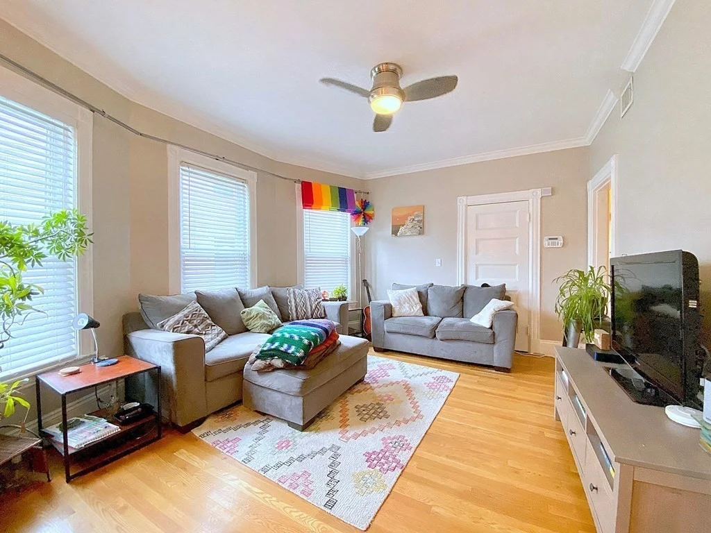 3 bed, 1 bath apartment for rent at 41 Pearl St Unit 3, Dorchester — photo 3 of 9