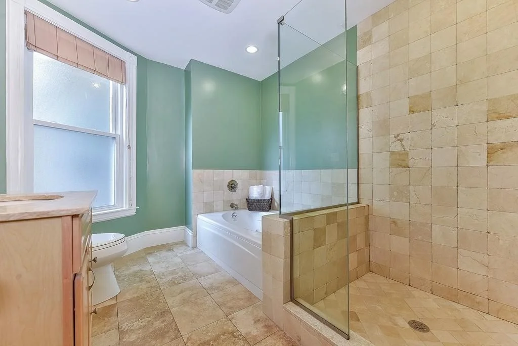 3 bed, 1 bath apartment for rent at 41 Pearl St Unit 3, Dorchester — photo 5 of 9