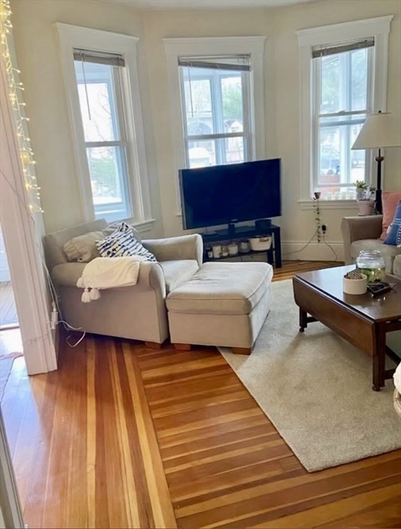 3 bed, 1 bath apartment for rent at 41 Pennsylvania Unit 1, Somerville — photo 4 of 10
