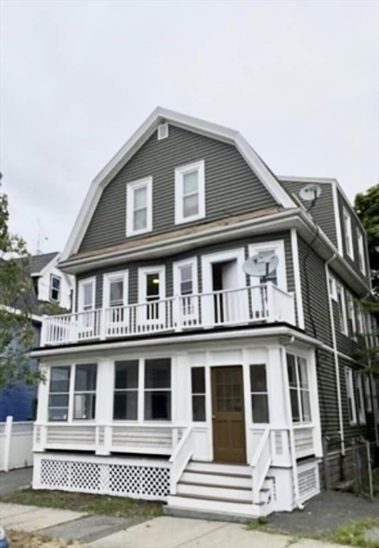 3 bed, 1 bath apartment for rent at 41 Pennsylvania Unit 1, Somerville