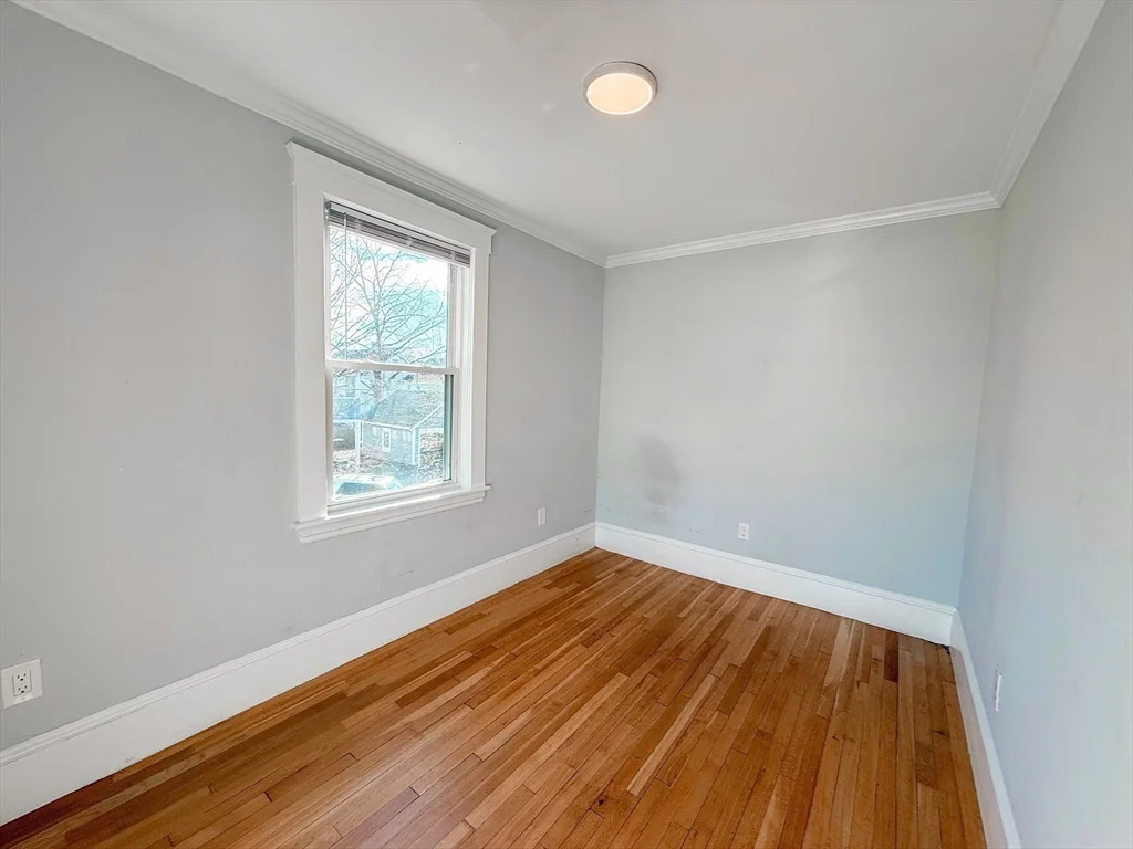 3 bed, 1 bath apartment for rent at 41 Pond St Unit 1, Framingham — photo 11 of 15