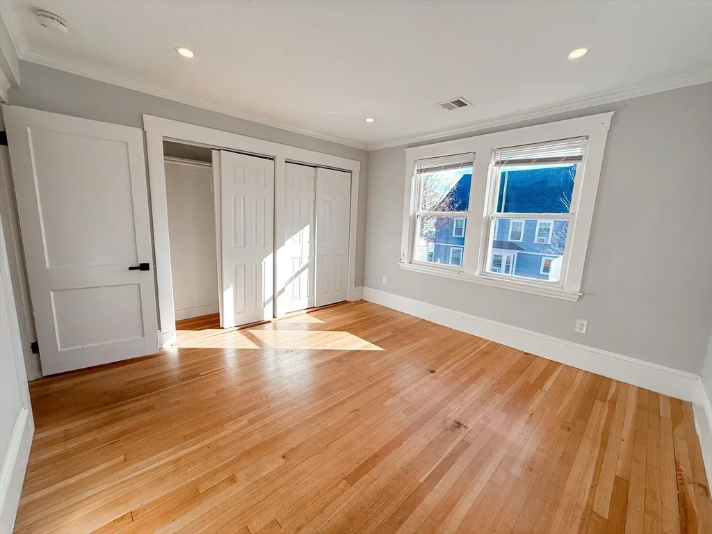 3 bed, 1 bath apartment for rent at 41 Pond St Unit 1, Framingham — photo 8 of 15