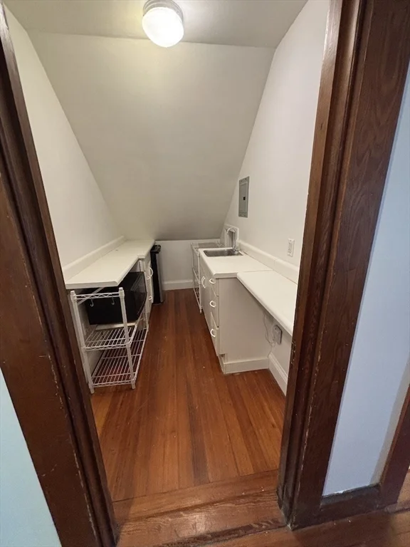 1 bed, 1 bath apartment for rent at 41 Powell St Unit Upper, Brookline — photo 6 of 14