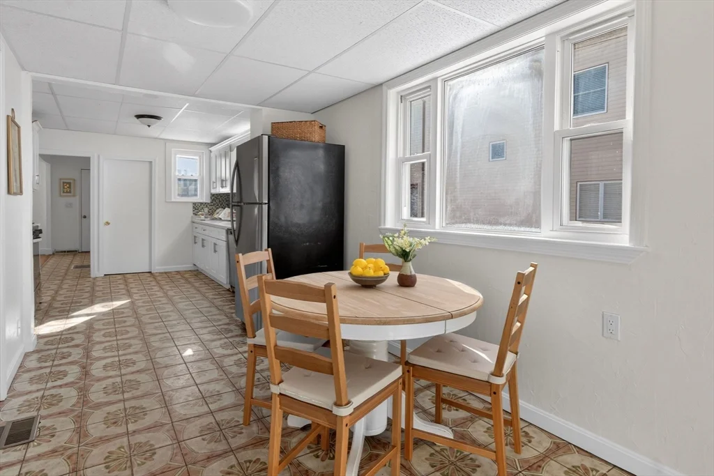 3 bed, 2 bath apartment for rent at 41 Prescott St, Everett — photo 15 of 21