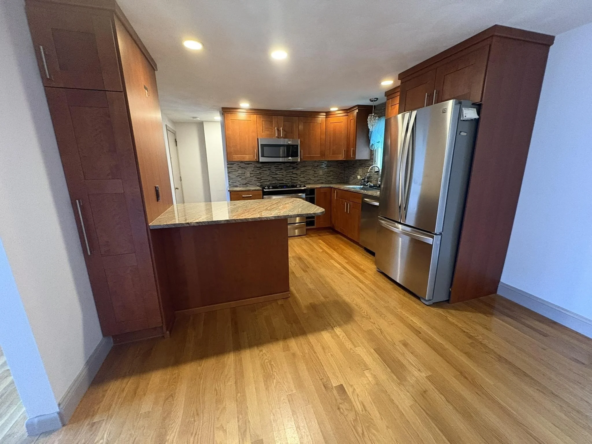 3 bed, 1 bath apartment for rent at 41 Raechel Rd Unit 41, South Randolph — photo 3 of 11