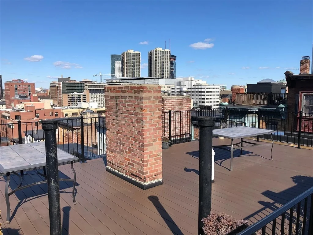 Studio bed, 1 bath apartment for rent at 41 Revere St Unit 7, Beacon Hill — photo 7 of 9