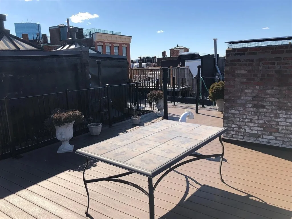 Studio bed, 1 bath apartment for rent at 41 Revere St Unit 7, Beacon Hill — photo 9 of 9