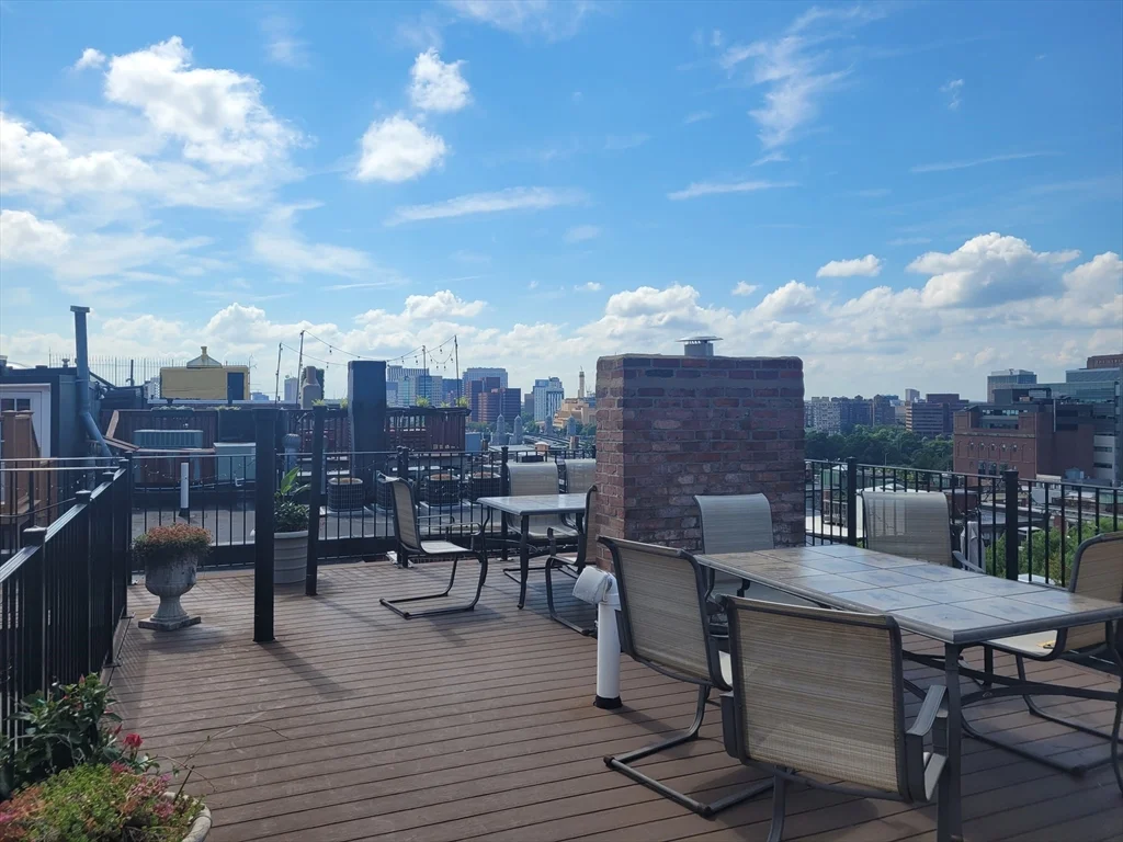 Studio bed, 1 bath apartment for rent at 41 Revere Unit 3, Beacon Hill — photo 9 of 10