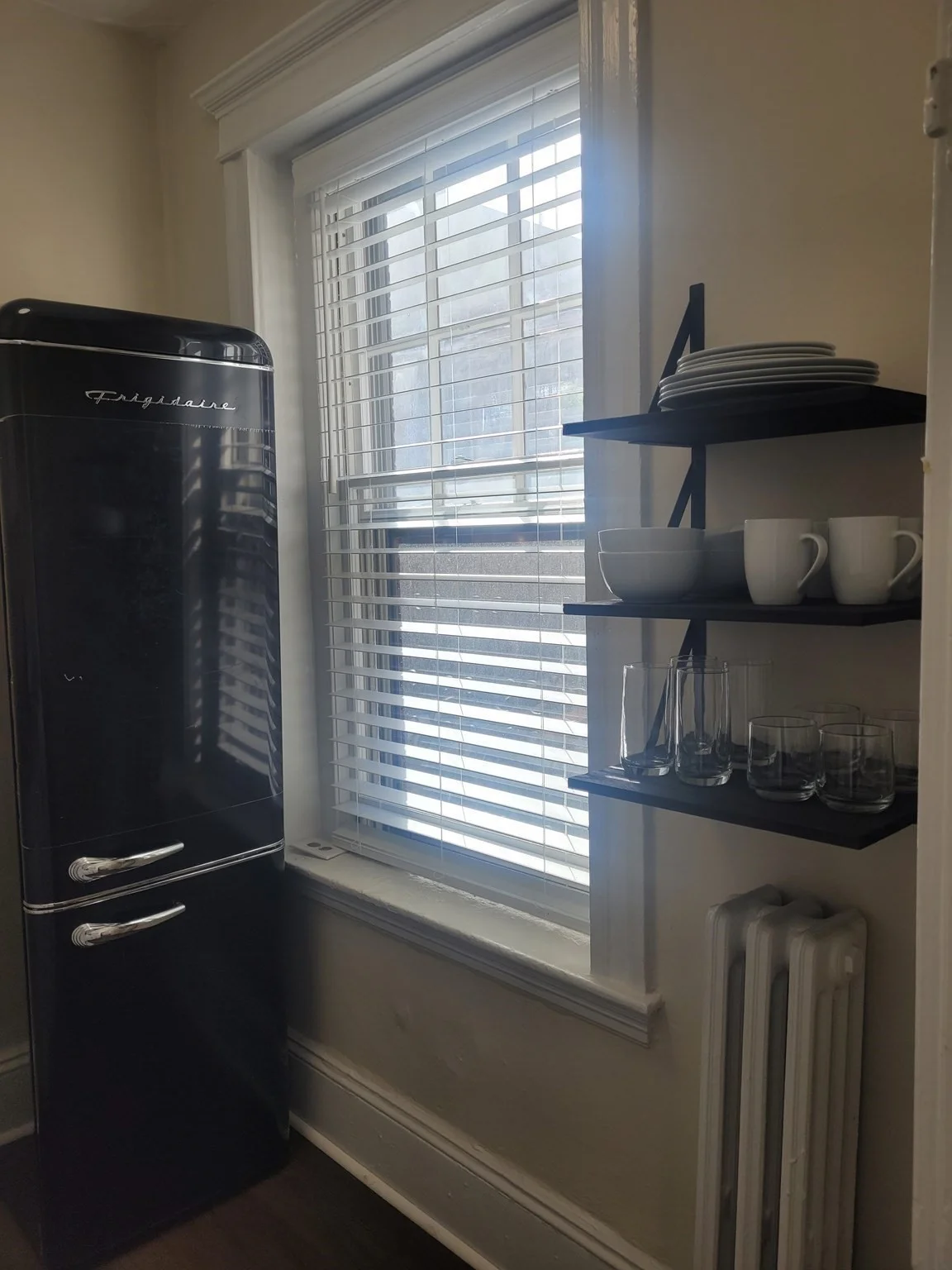 Studio bed, 1 bath apartment for rent at 41 Revere Unit 3, Beacon Hill — photo 11 of 16