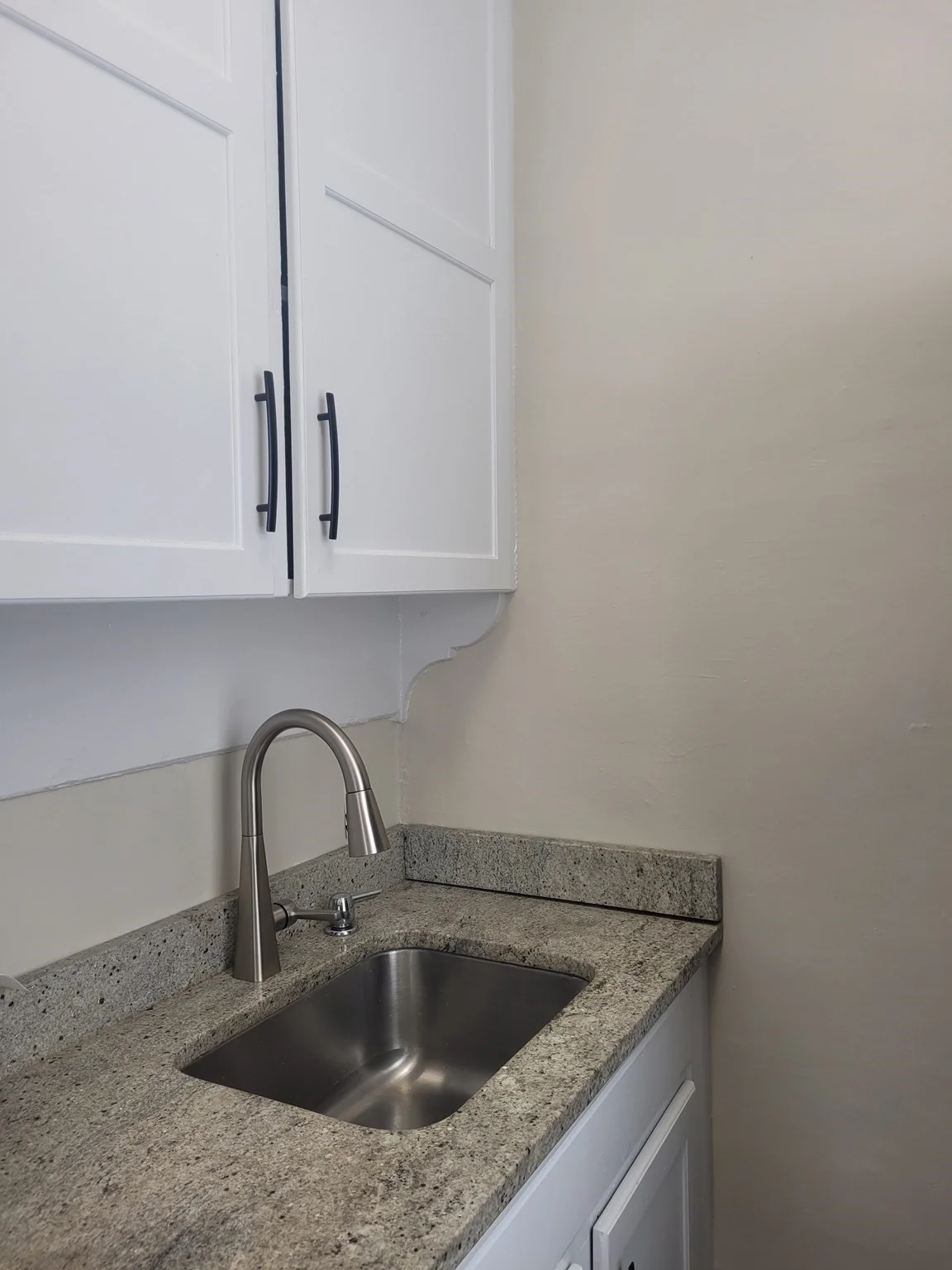 Studio bed, 1 bath apartment for rent at 41 Revere Unit 3, Beacon Hill — photo 12 of 16