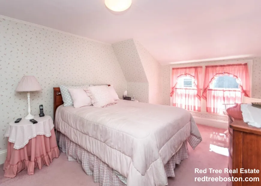 3 bed, 2 bath apartment for rent at 39-41 Rich St Unit 1, Banks Square — photo 12 of 23