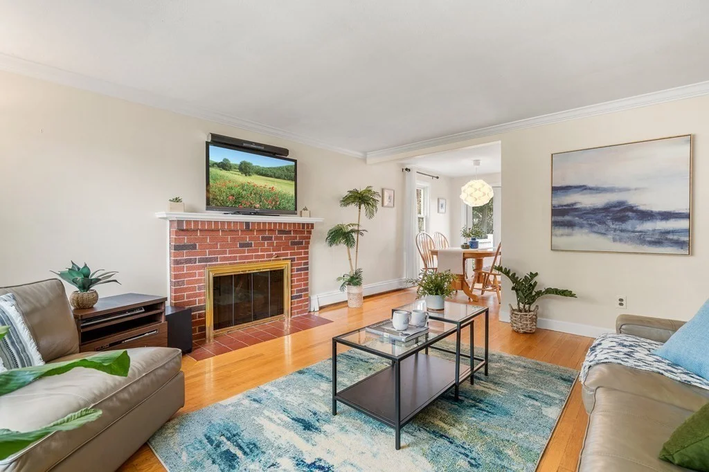 3 bed, 2 bath apartment for rent at 41 Rublee St Unit 1, Arlington Heights — photo 4 of 31