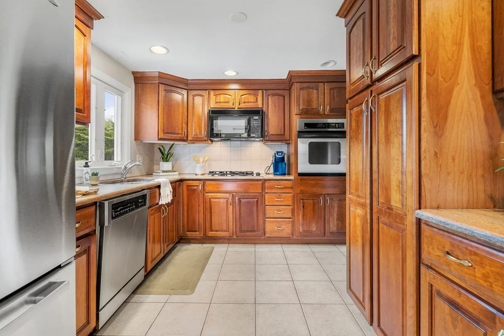 3 bed, 2 bath apartment for rent at 41 Rublee St Unit 1, Arlington Heights — photo 8 of 31
