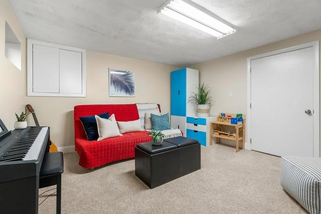 3 bed, 2 bath apartment for rent at 41 Rublee St Unit 1, Arlington Heights — photo 18 of 31