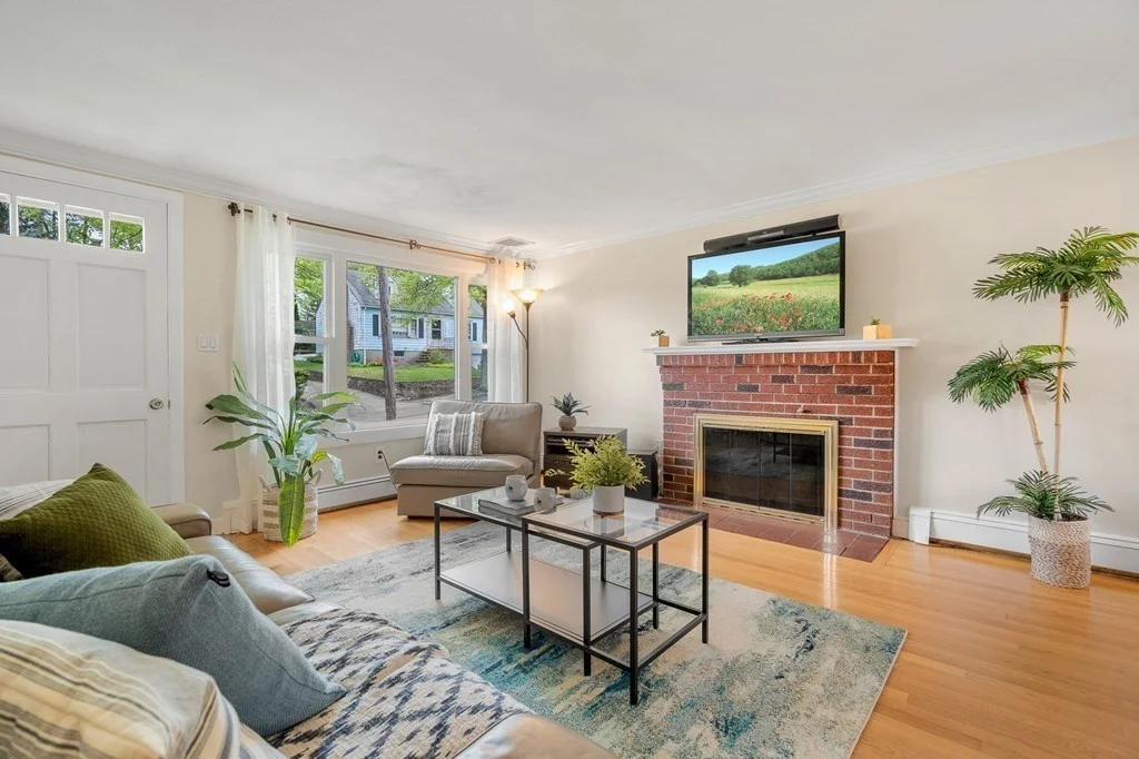 3 bed, 2 bath apartment for rent at 41 Rublee St Unit 1, Arlington Heights — photo 3 of 31