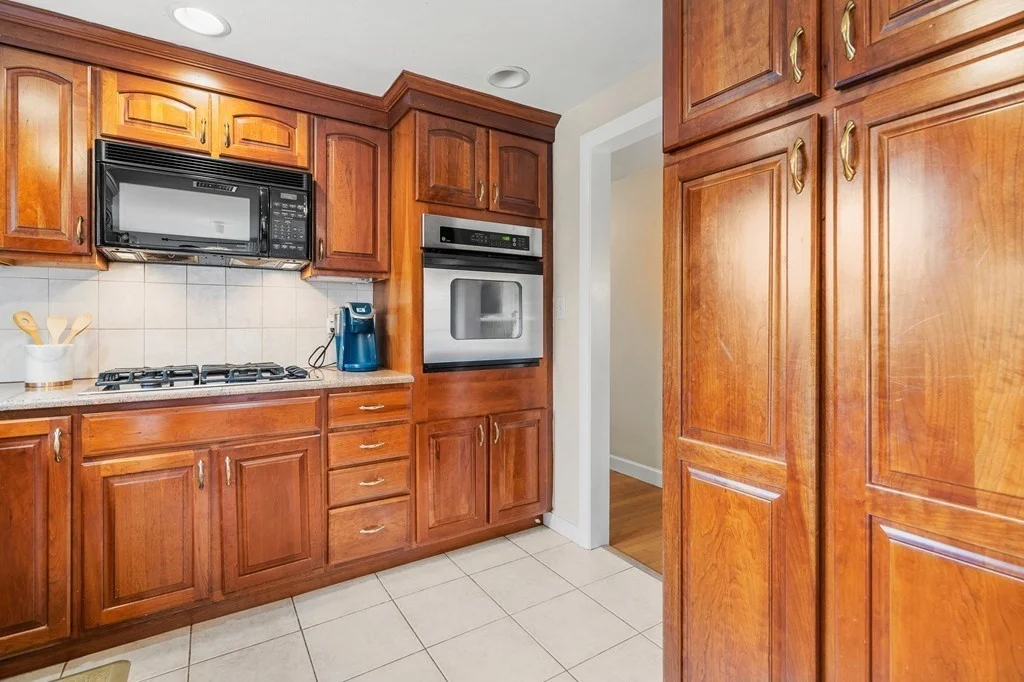 3 bed, 2 bath apartment for rent at 41 Rublee St Unit 1, Arlington Heights — photo 10 of 31
