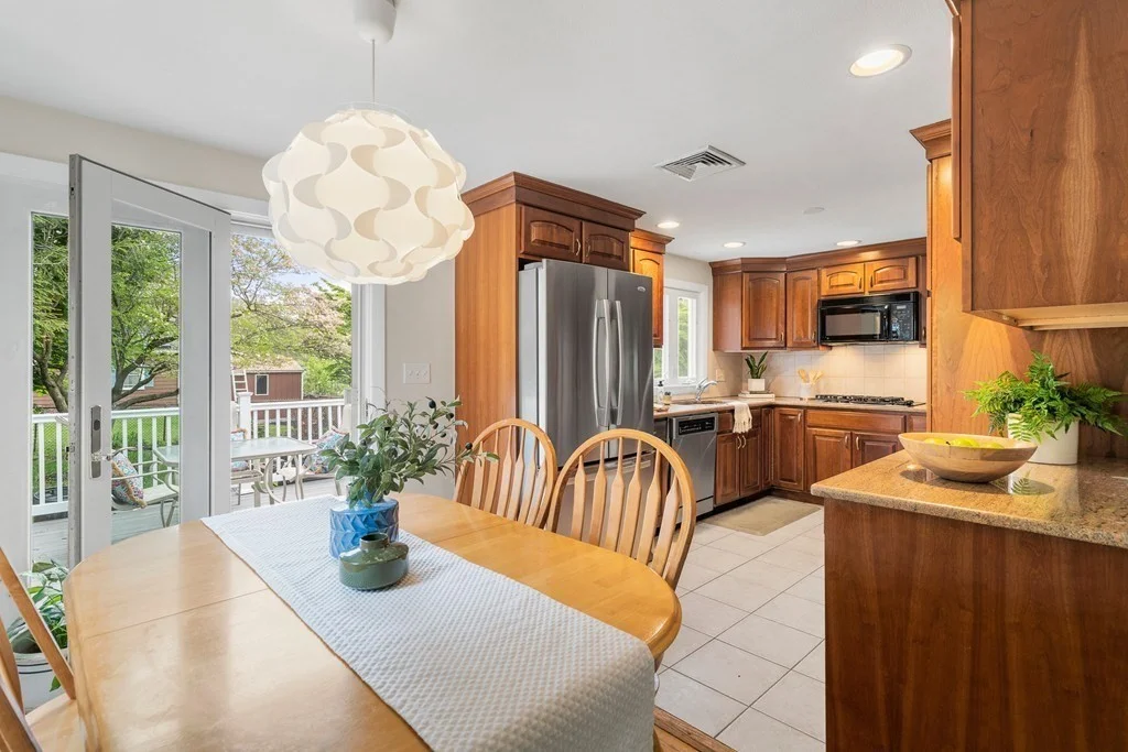 3 bed, 2 bath apartment for rent at 41 Rublee St Unit 1, Arlington Heights — photo 7 of 31