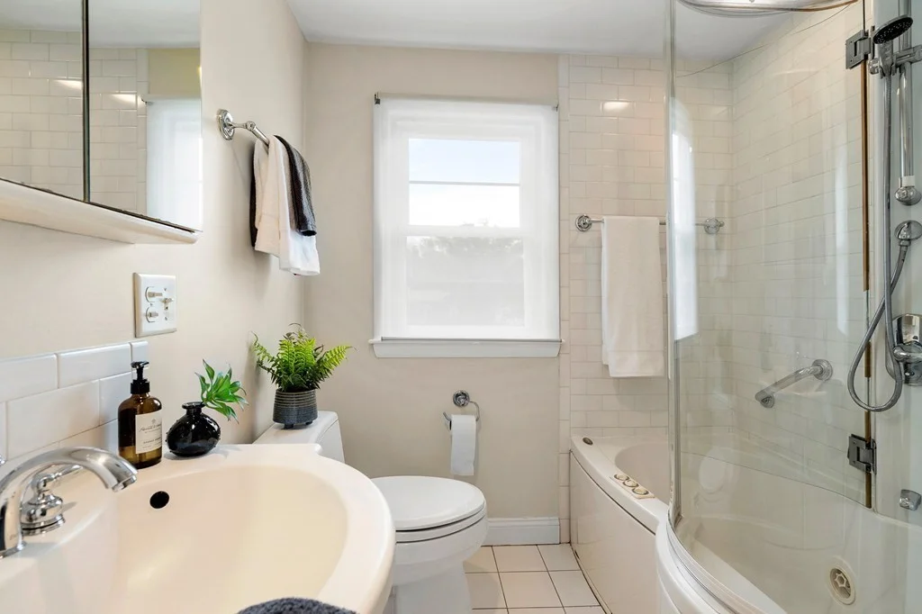 3 bed, 2 bath apartment for rent at 41 Rublee St Unit 1, Arlington Heights — photo 11 of 31