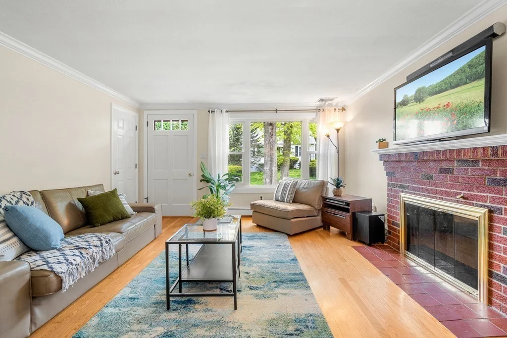 3 bed, 2 bath apartment for rent at 41 Rublee St Unit 1, Arlington Heights — photo 5 of 31