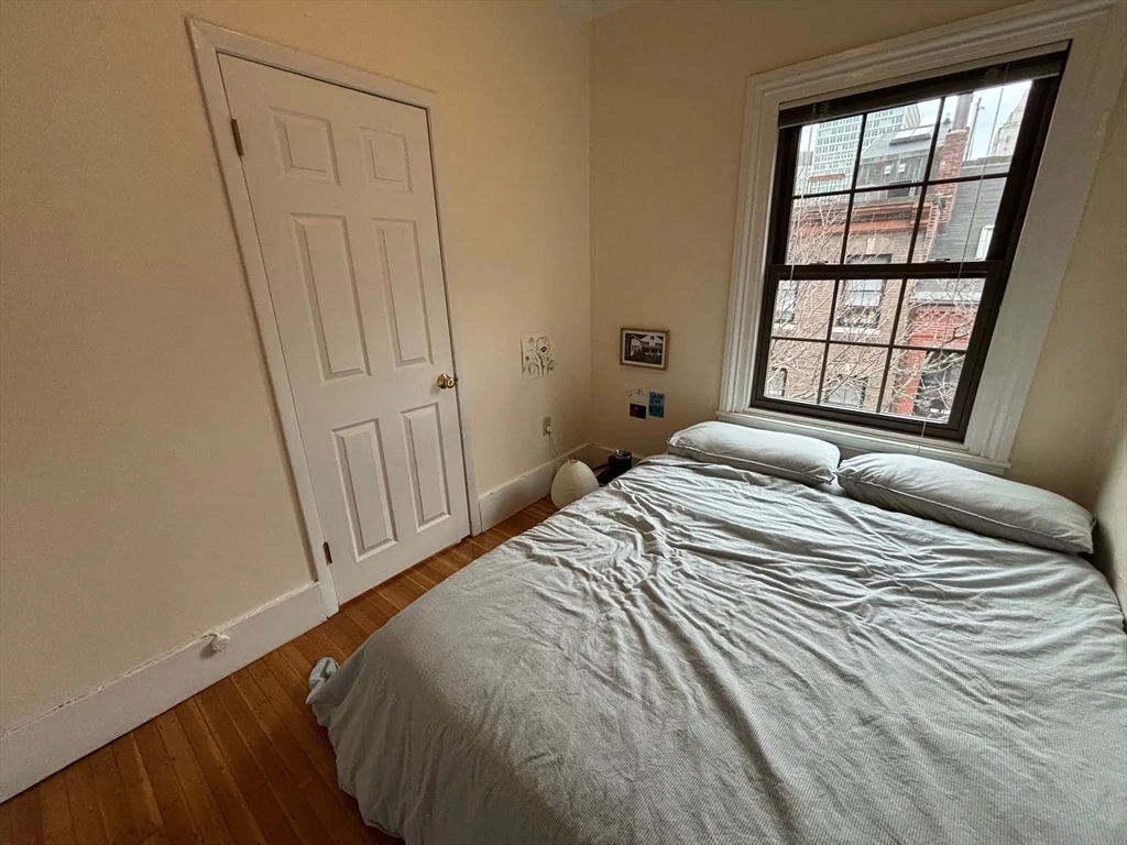 1 bed, 1 bath apartment for rent at 41 S Russell St Unit 4, Beacon Hill — photo 10 of 13