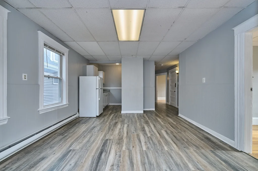 3 bed, 1 bath apartment for rent at 41 Salem St Unit 2L, Salem — photo 4 of 18