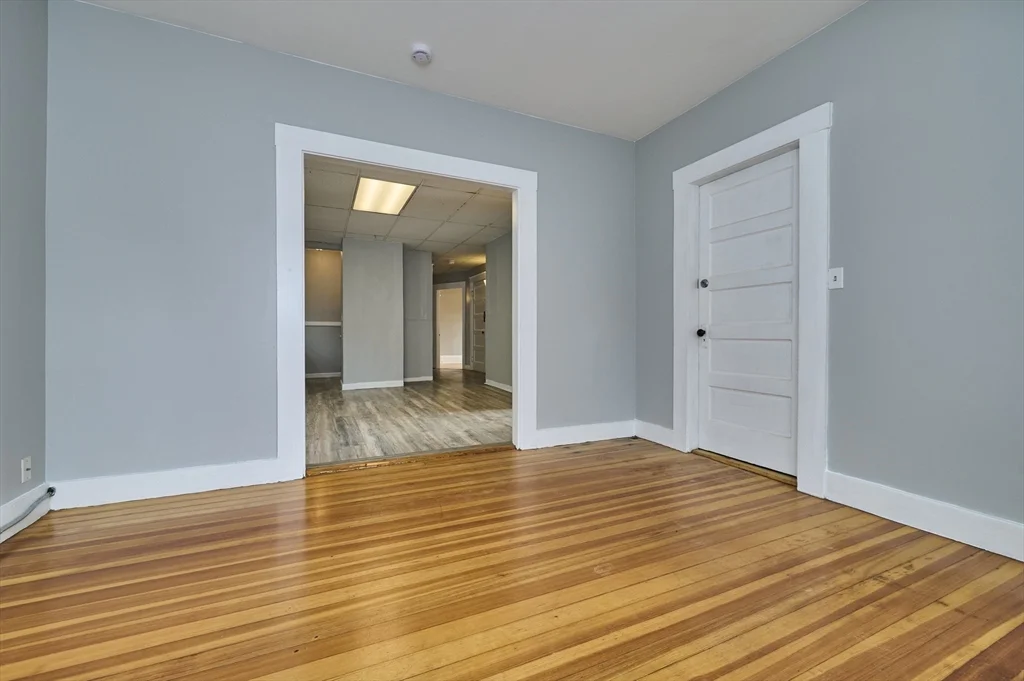3 bed, 1 bath apartment for rent at 41 Salem St Unit 2L, Salem — photo 11 of 18