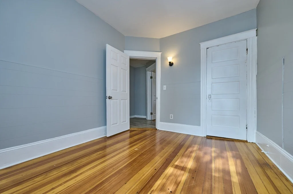 3 bed, 1 bath apartment for rent at 41 Salem St Unit 2L, Salem — photo 13 of 18
