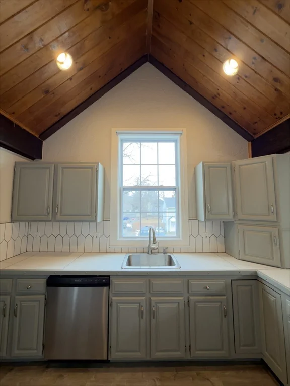 2 bed, 1 bath apartment for rent at 41 Sherman St Unit 2, Foxboro — photo 2 of 21