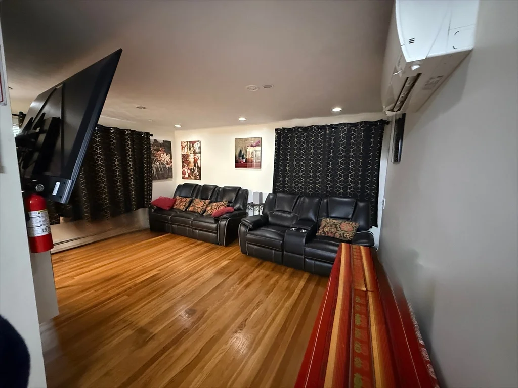 3 bed, 2 bath apartment for rent at 41 Shurtleff St, Revere — photo 6 of 12