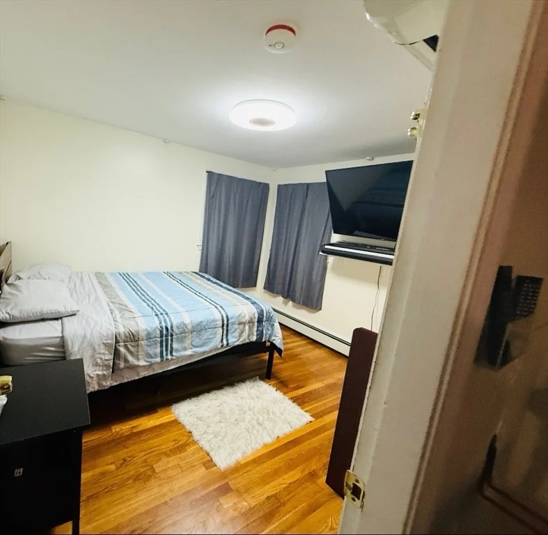 3 bed, 2 bath apartment for rent at 41 Shurtleff St, Revere — photo 10 of 12