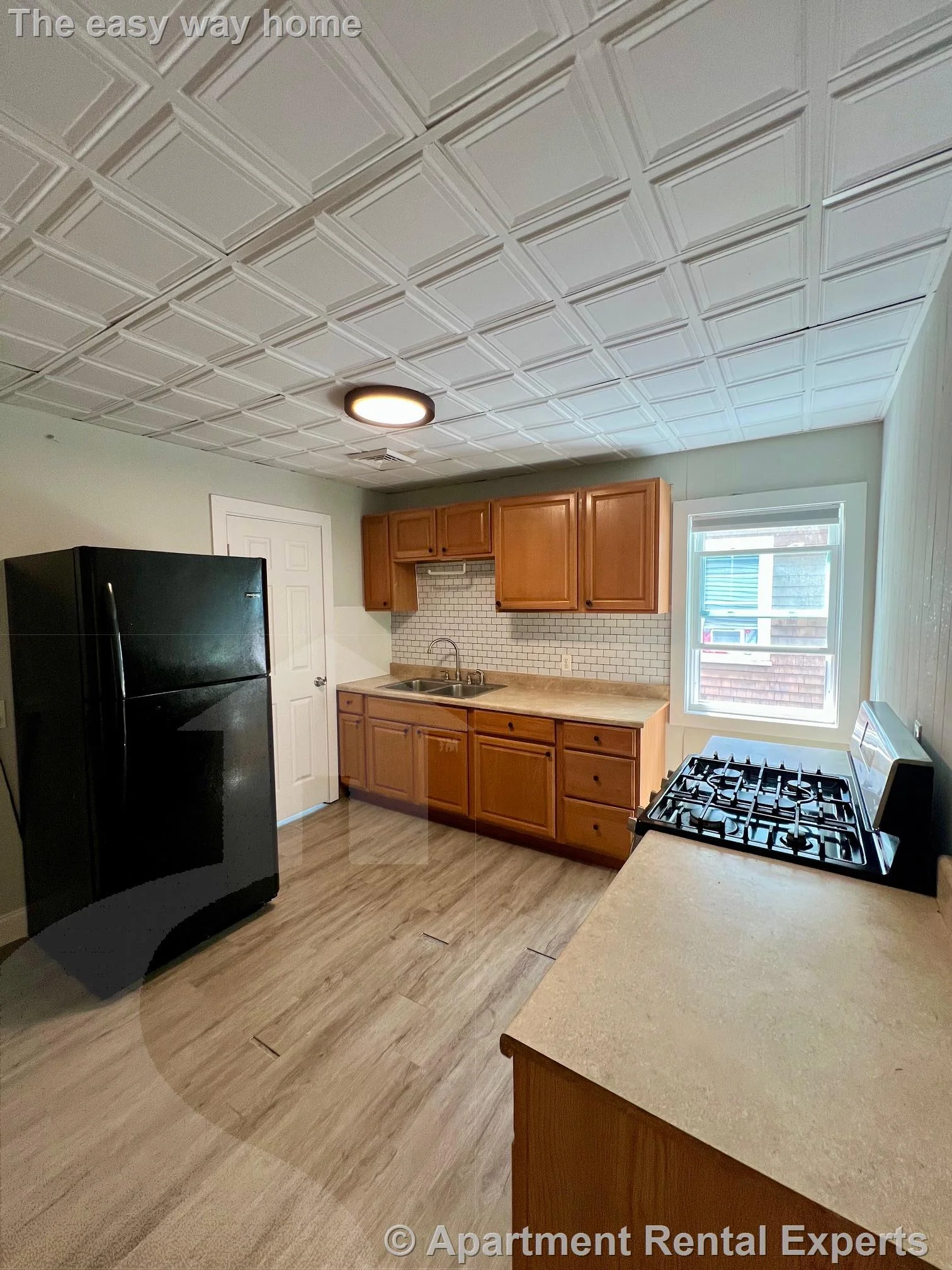 4 bed, 1 bath apartment for rent at 41 Simpson Ave Unit 2, Davis Square — photo 9 of 22