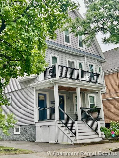 4 bed, 1 bath apartment for rent at 41 Simpson Ave Unit 2, Davis Square