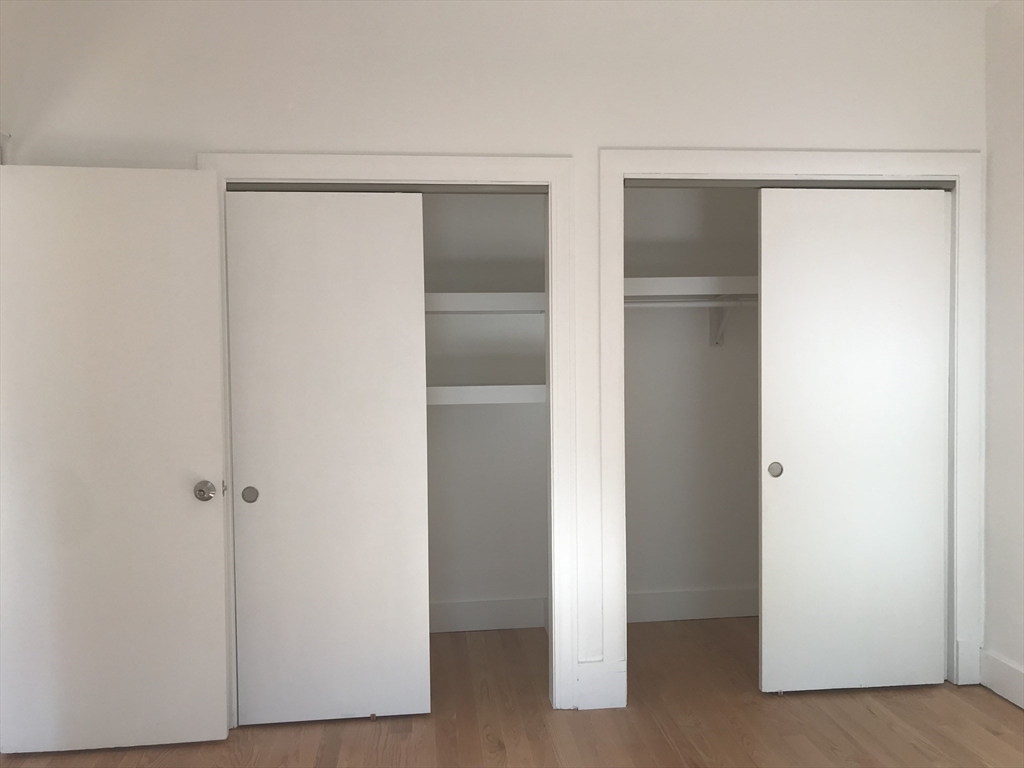 1 bed, 1 bath apartment for rent at 41 Strathmore Rd Unit 4, Brighton — photo 8 of 8