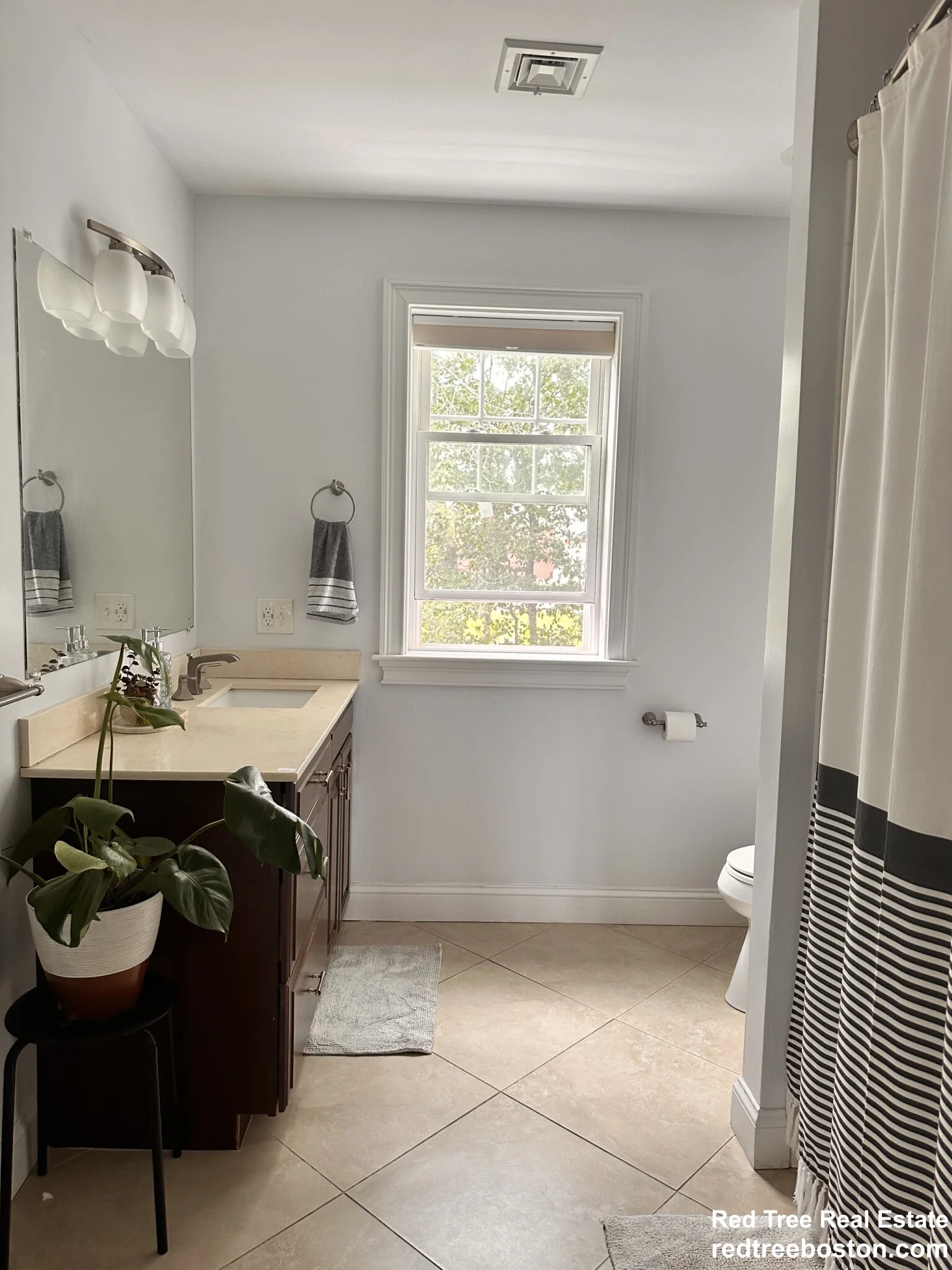 4 bed, 2.5 bath apartment for rent at 41 Sunset Ave Unit 41, Norwood — photo 34 of 68