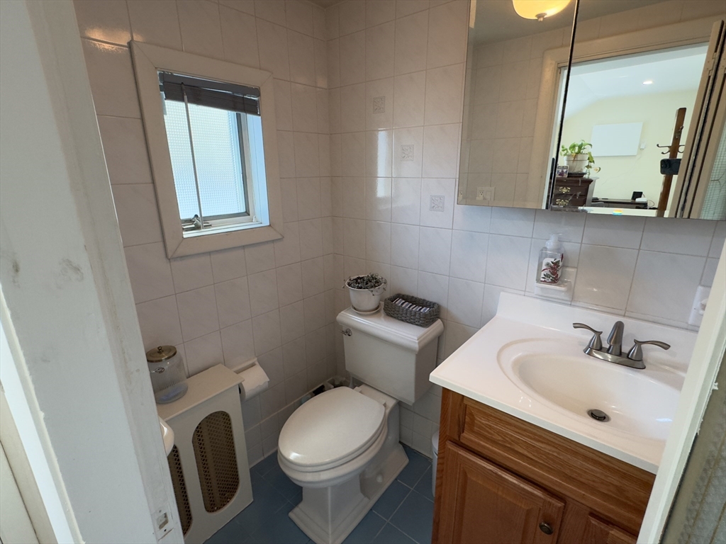 3 bed, 1.5 bath apartment for rent at 41 Sycamore St Unit 1, Spring Hill — photo 12 of 21