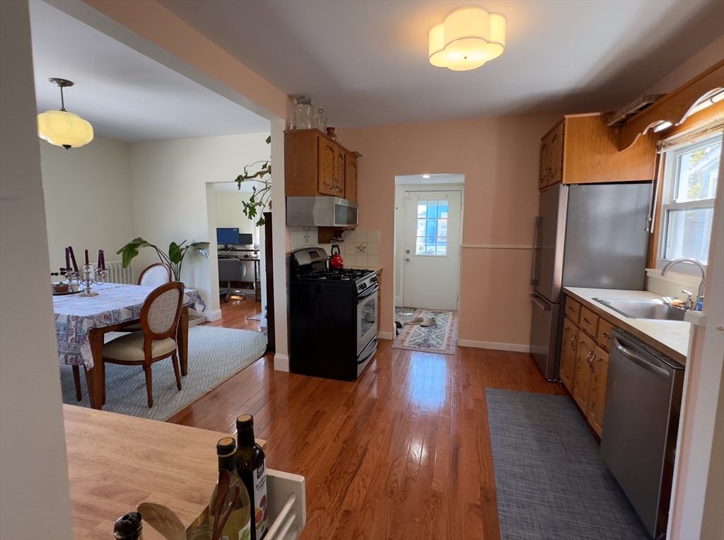 3 bed, 1.5 bath apartment for rent at 41 Sycamore St Unit 1, Spring Hill — photo 8 of 21
