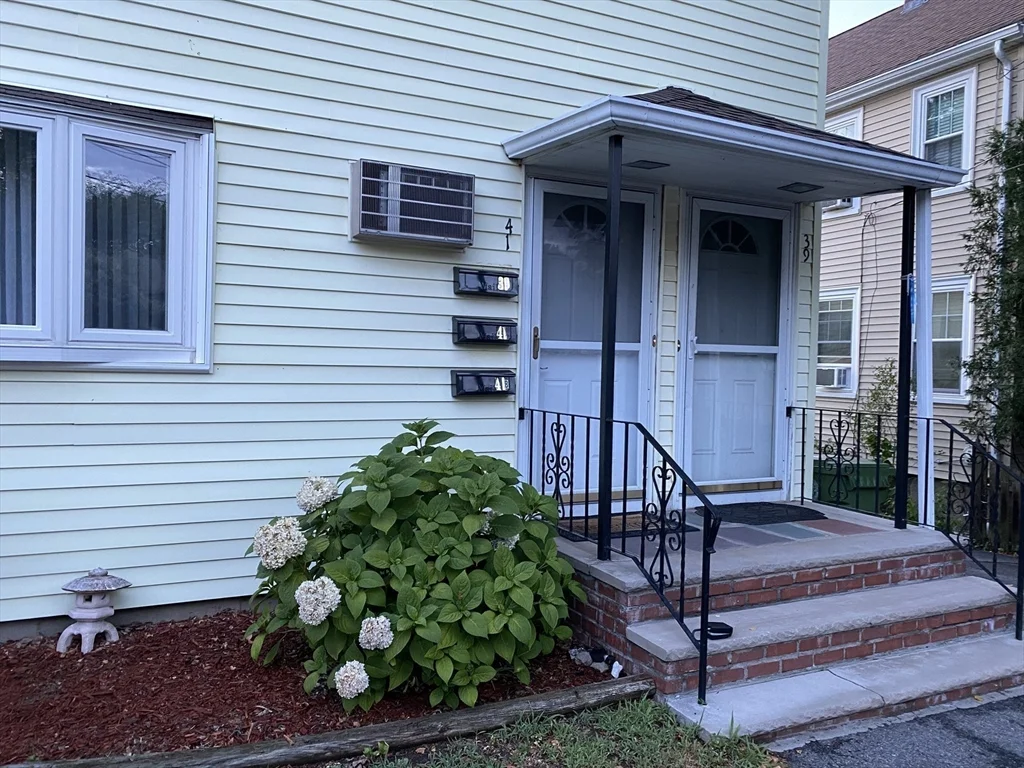 2 bed, 1 bath apartment for rent at 41 Townly Unit 41, Watertown — photo 17 of 20